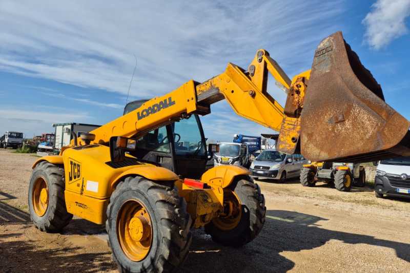 OmecoHub - Immagine JCB 530-70